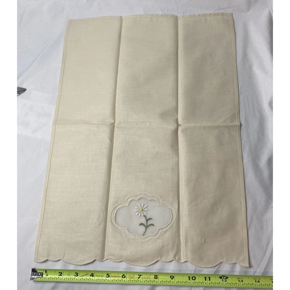 Vintage Scalloped Cocktail Napkins Hand Towels With Flowers